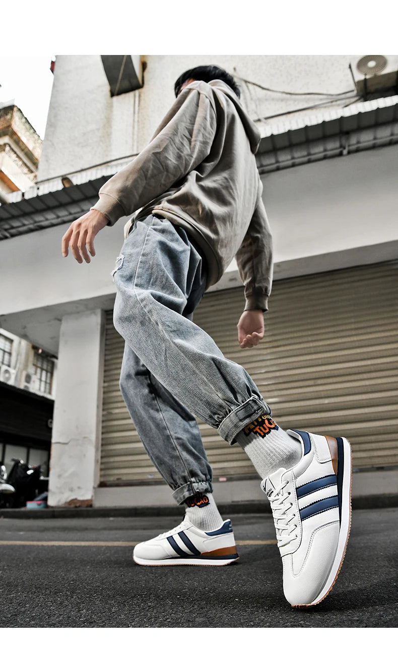 2026 Men Retro Sneakers Casual Shoes White Green Fashion Comfortable Daily Footwear